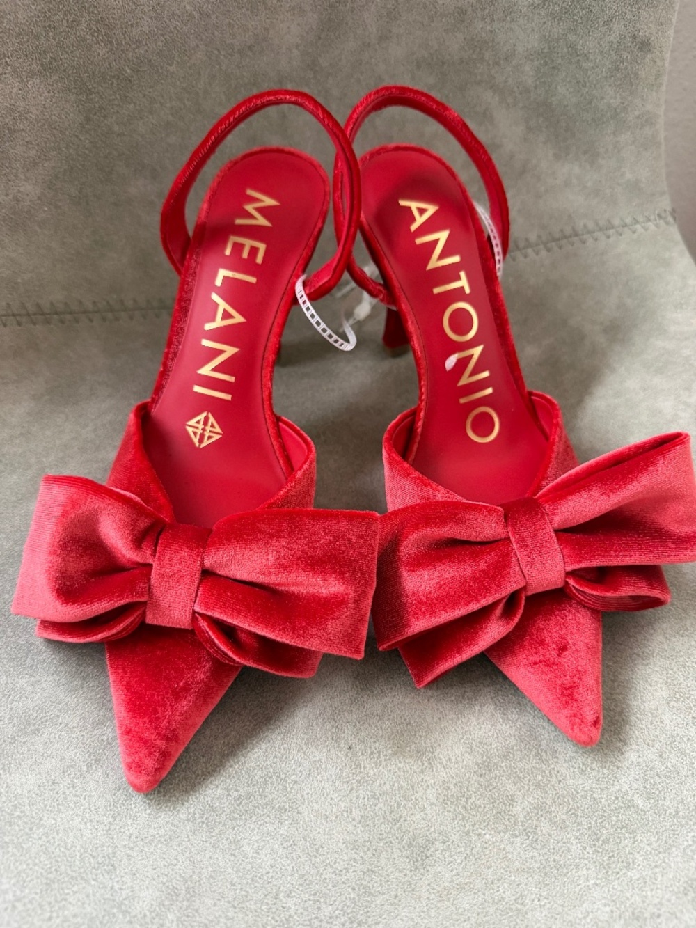 NWT Antonio Melani Gentry Velvet Bow Slingback Pumps Santorini Red Sz 6,5